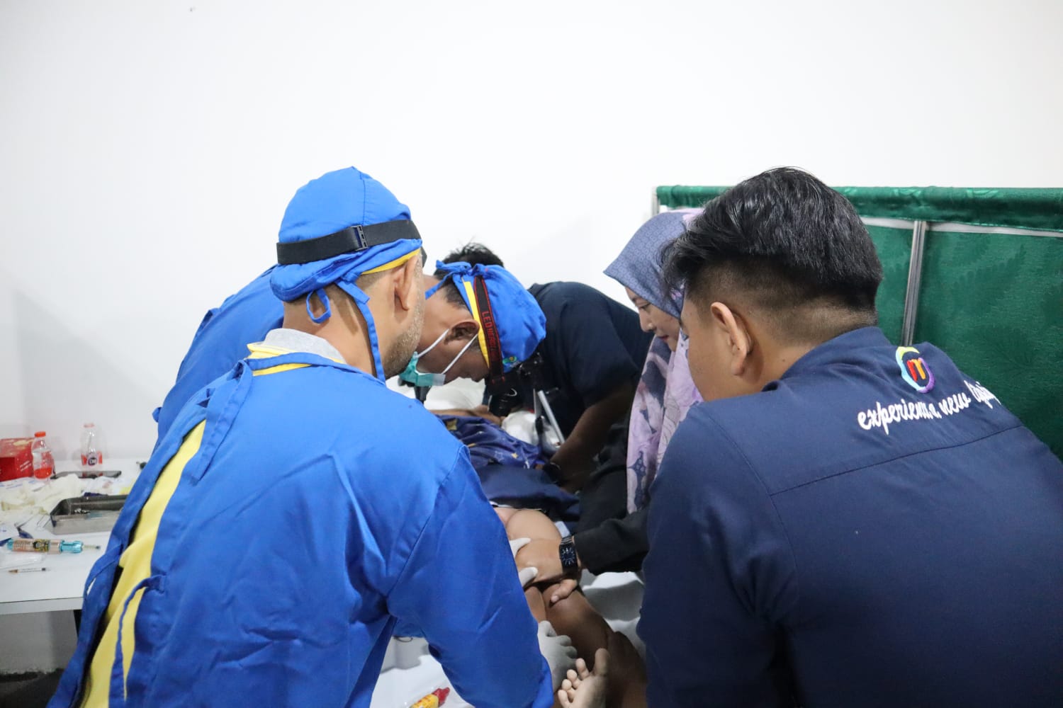 GRESSMALL PERKUAT PERAN SOSIAL LEWAT KHITAN MASSAL GRATIS